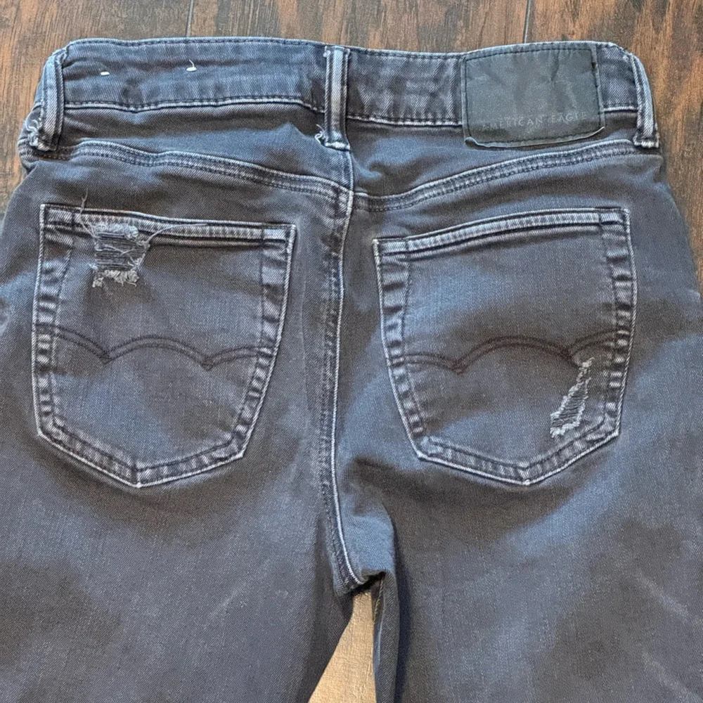 American Eagle Jeans Mens 28x32 Slim Straight Leg Black Denim‎ Distressed Grunge